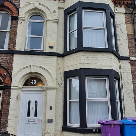 12 Person 6 Bedroom Self Catering House Liverpool Extérieur photo
