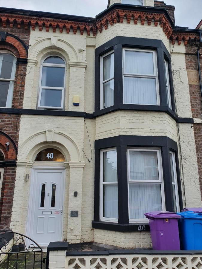 12 Person 6 Bedroom Self Catering House Liverpool Extérieur photo